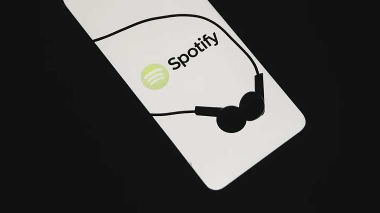 Российские артисты подверглись хакерской атаке на Spotify