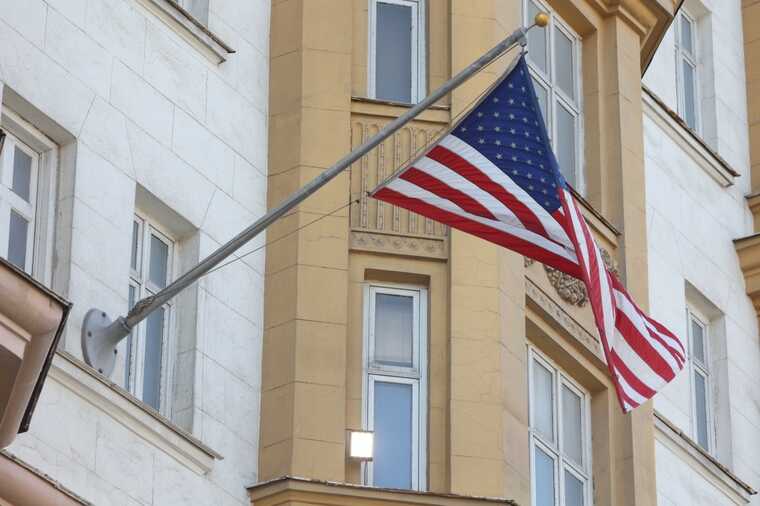 США опровергли слухи о запрете на въезд гражданам 43 стран