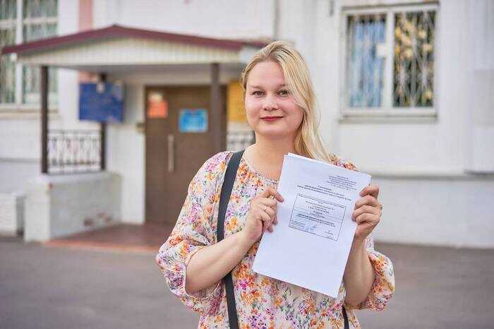 В Москве задержали Софью Безменову за акцию у горельефа Сталину
