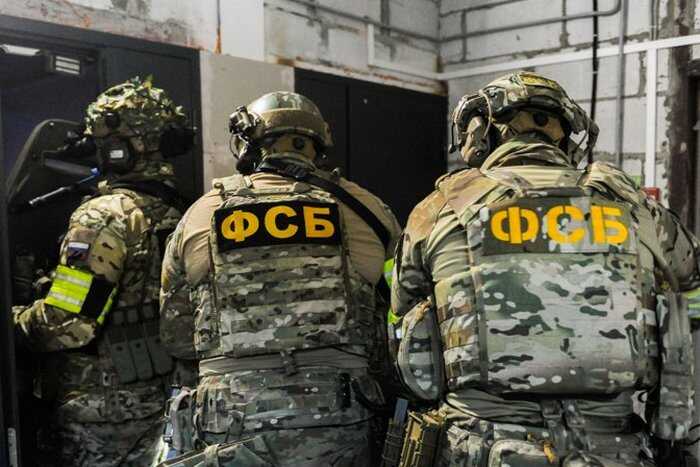 В России пресекли деятельность 172 нелегальных оружейников и изъяли сотни стволов и килограммы взрывчатки