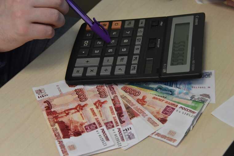 Нефтеюганские депутаты раскритиковали работу кураторов ЖКХ и провалы мэрии