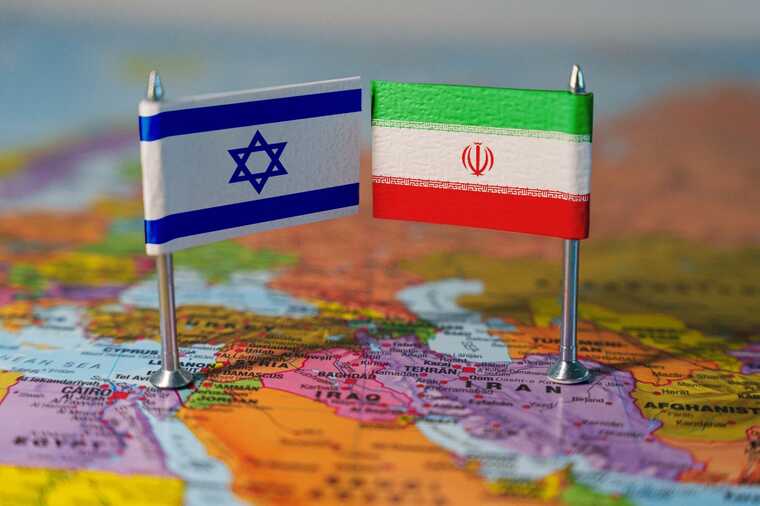 Израильские удары могут быть частью стратегии по смене режима в Иране