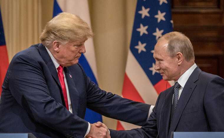 Ушаков: Путин провел телефонный разговор с Трампом