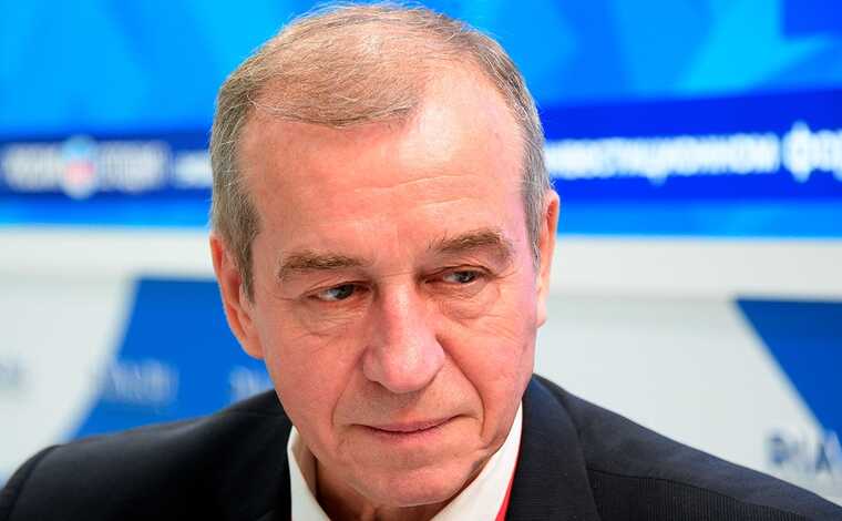 Команда Сергея Левченко имитирует народную поддержку в Иркутске через фиктивный сбор подписей