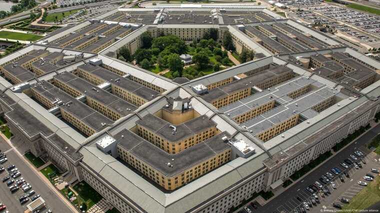 Пентагон сообщил об ударе по американской базе в Катаре ракетами из Ирана