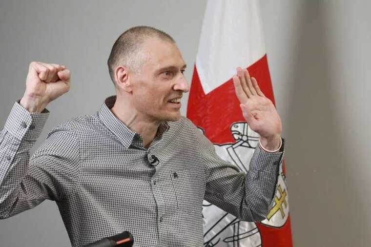 Беларусам в Польше предлагают вознаграждение за съемку акции солидарности с Сергеем  Тихановским