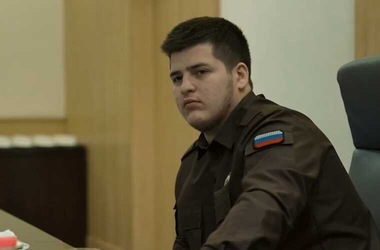 Часы миллиардера на руке 17-летнего Адама Кадырова вызвали резонанс в соцсетях и вопросы о доходах семьи регионального руководителя
