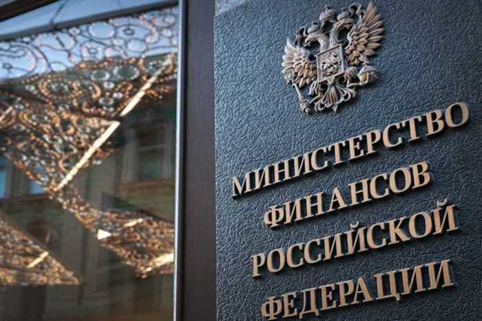 С сентября в России увеличат госпошлины для мигрантов и транспортные сборы