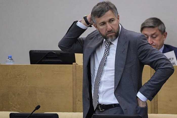 Поверил депутату — попал в СИЗО: дело Антона Клубкова и 9 миллиардов "взаймы"