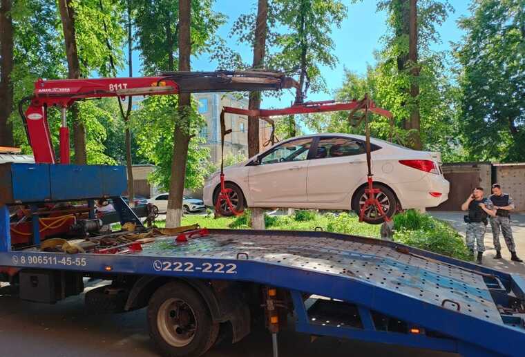 В России начали изымать автомобили у должников по алиментам