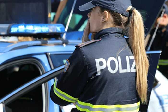 Italian police arrest 13 Chinese nationals in major operation against mafia and money laundering