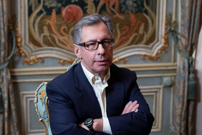 Петр Авен вместе с женой откровенно рассказали о невозможности позволить себе VIP-билеты на фестиваль в Риге