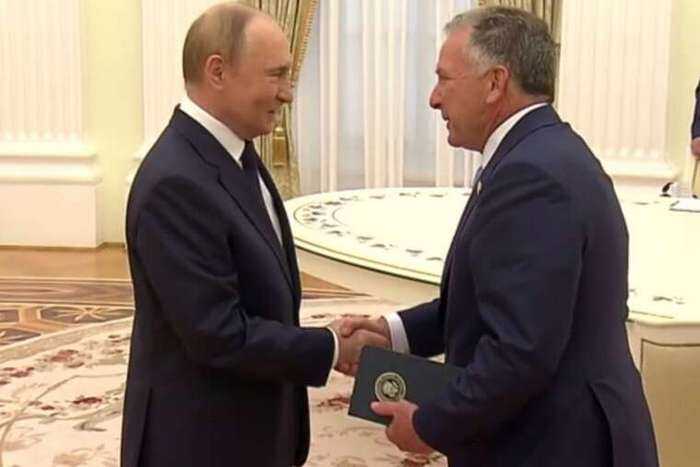 Встреча Путина и спецпредставителя Трампа длилась около трех часов, Кремль подтвердил окончание