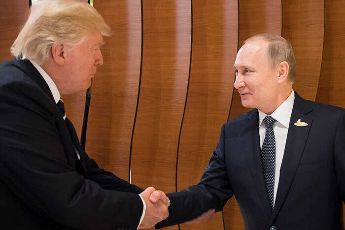 Кремль анонсировал «историческую» встречу Путина и Трампа