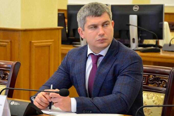 Миллионы через отели и землю: как советник Нацполиции Евгений Коваль обходил контроль деклараций