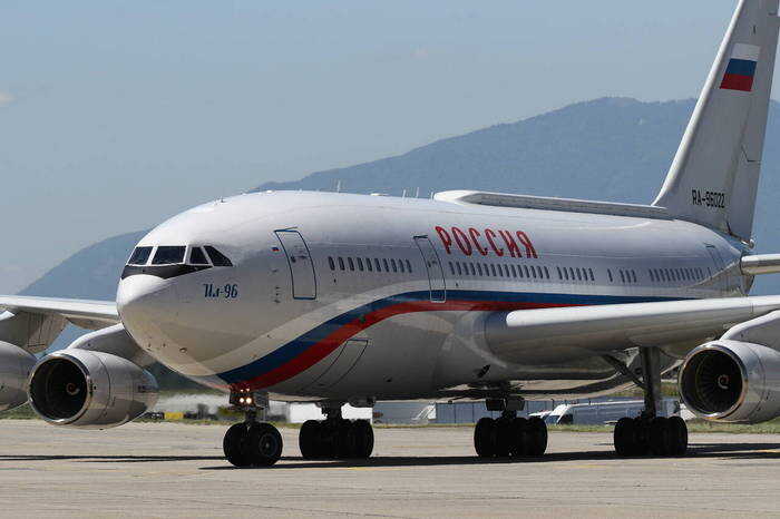 В США прибыл ещё один российский Ил-96, борт активно отслеживается на Flightradar