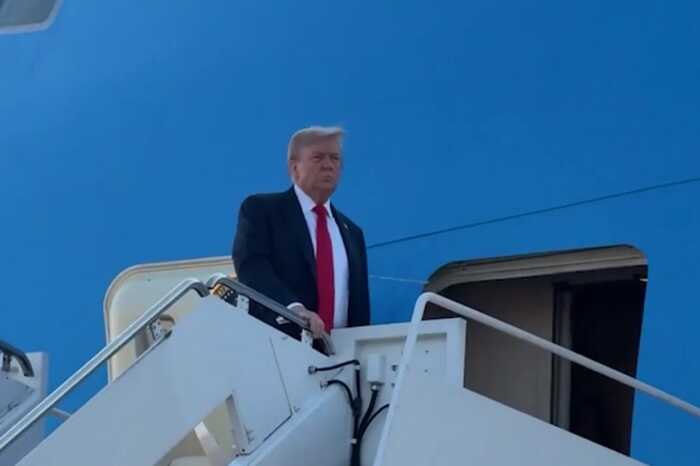Трамп вылетел на Аляску: обсуждение обмена территорий и гарантии безопасности для Украины