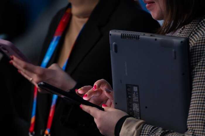 Жители Калмыкии и Татарстана жалуются на отключение 3G и 4G, власти молчат